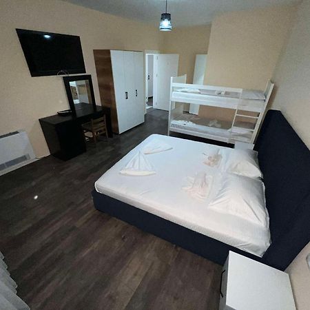 Hotel & Restaurant Frida Gjakova Luaran gambar