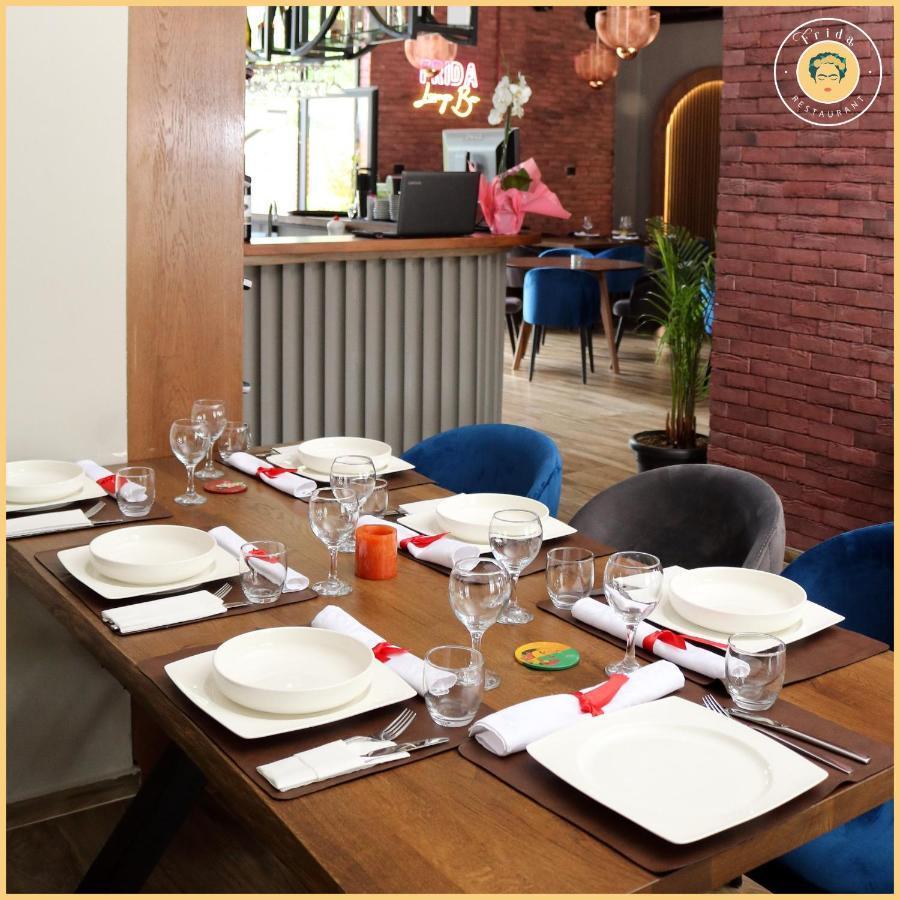Hotel & Restaurant Frida Gjakova Luaran gambar