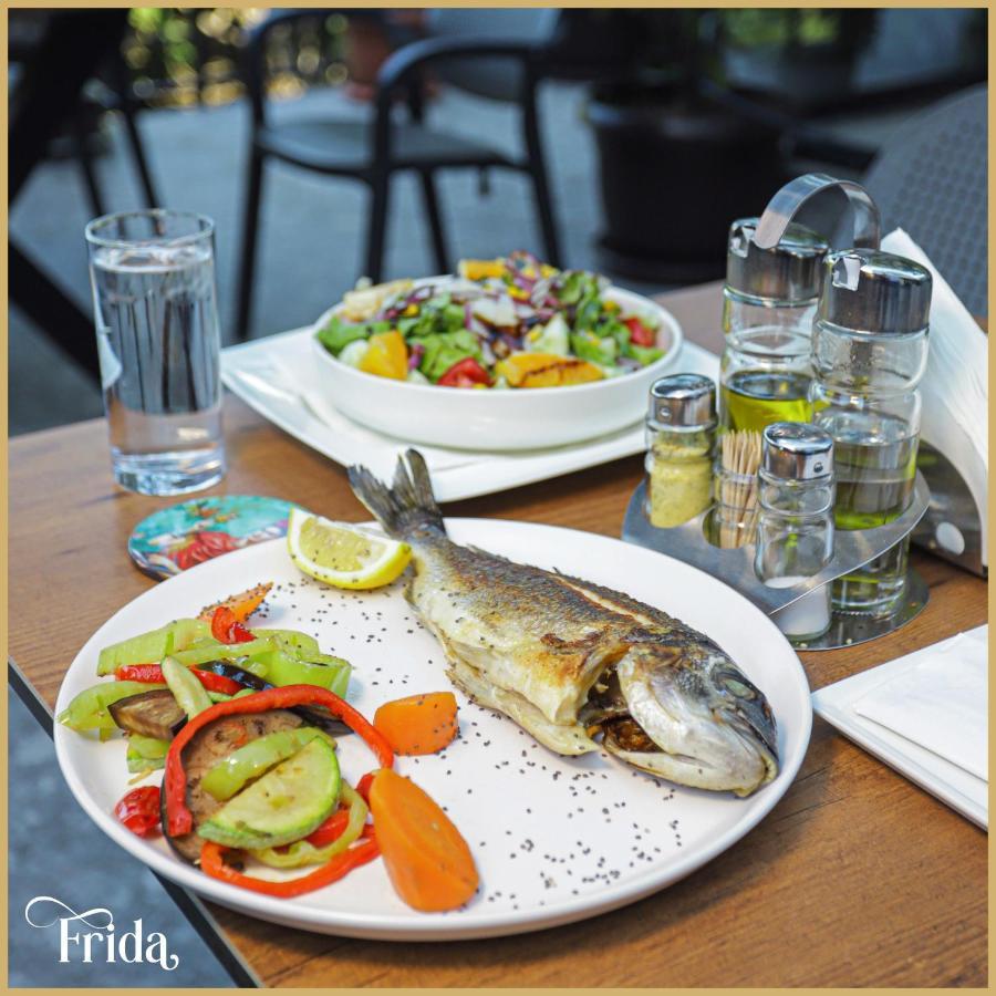 Hotel & Restaurant Frida Gjakova Luaran gambar
