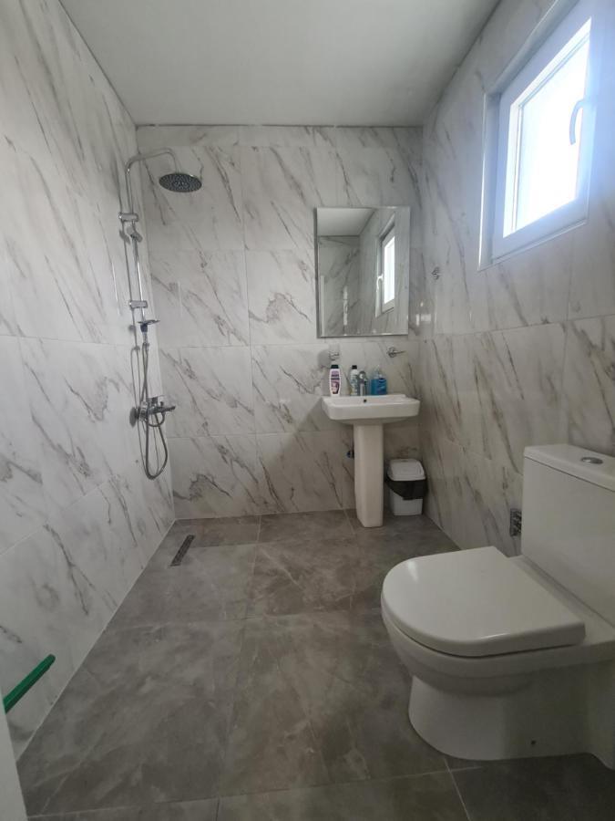 Hotel & Restaurant Frida Gjakova Luaran gambar