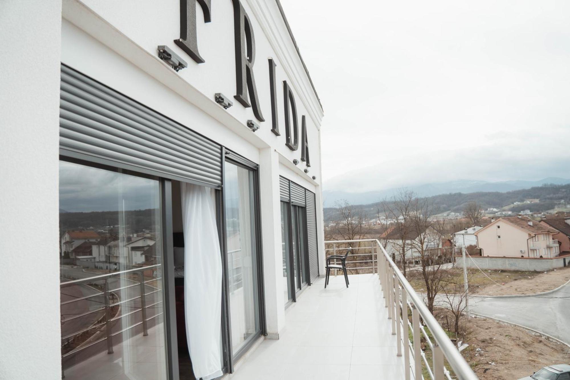 Hotel & Restaurant Frida Gjakova Luaran gambar