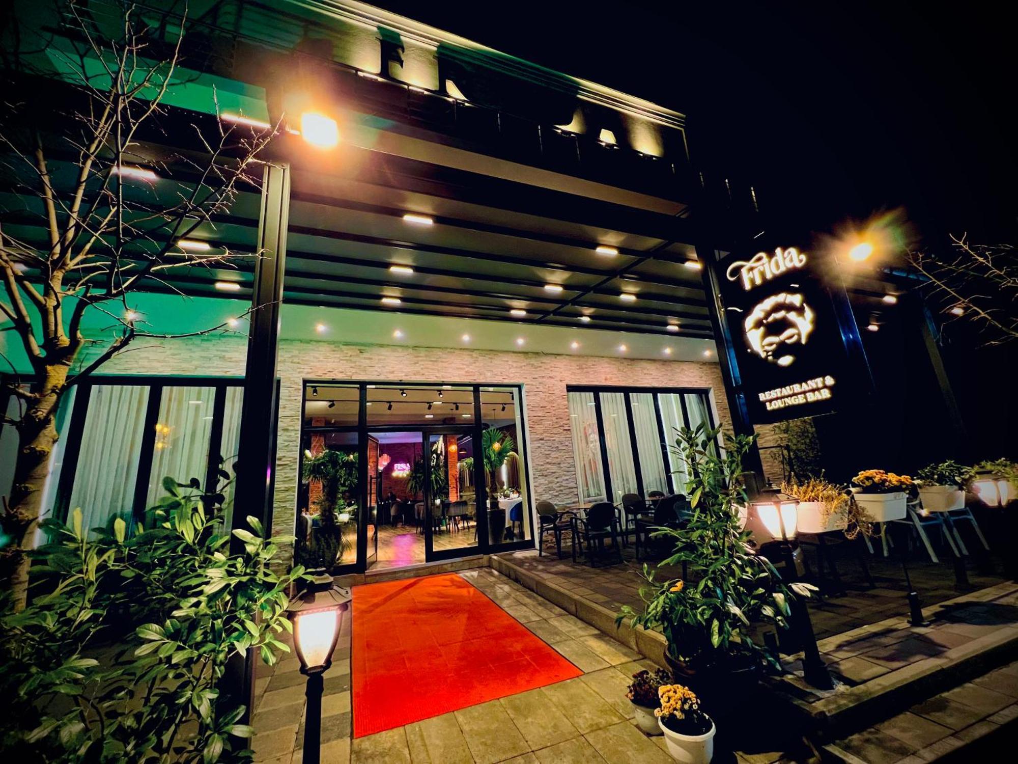 Hotel & Restaurant Frida Gjakova Luaran gambar