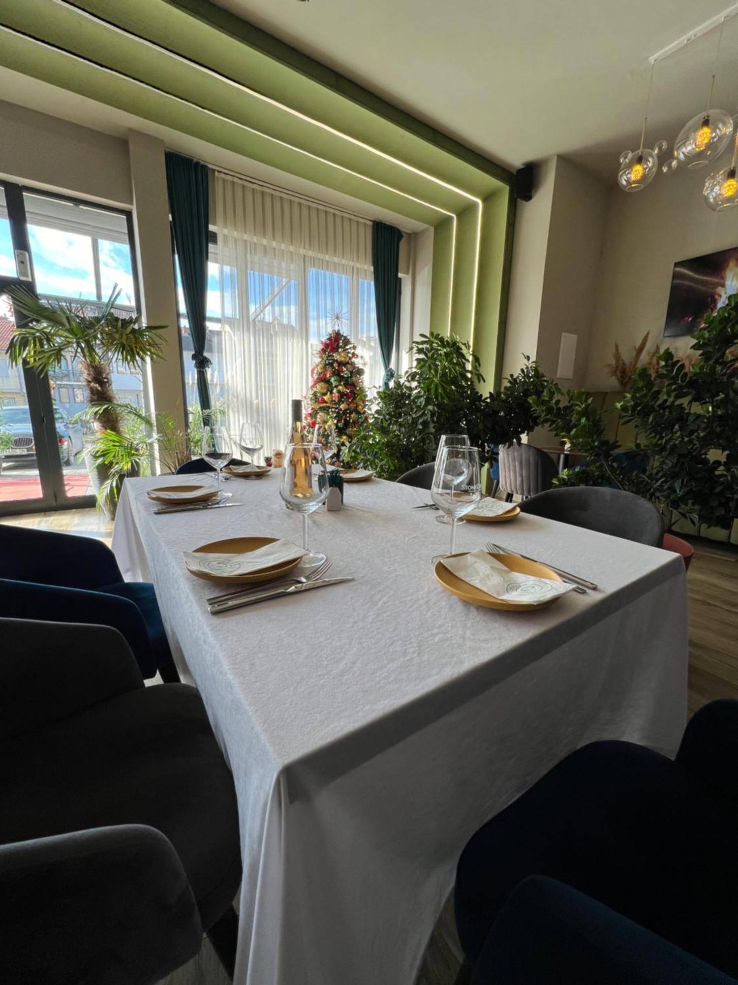 Hotel & Restaurant Frida Gjakova Luaran gambar