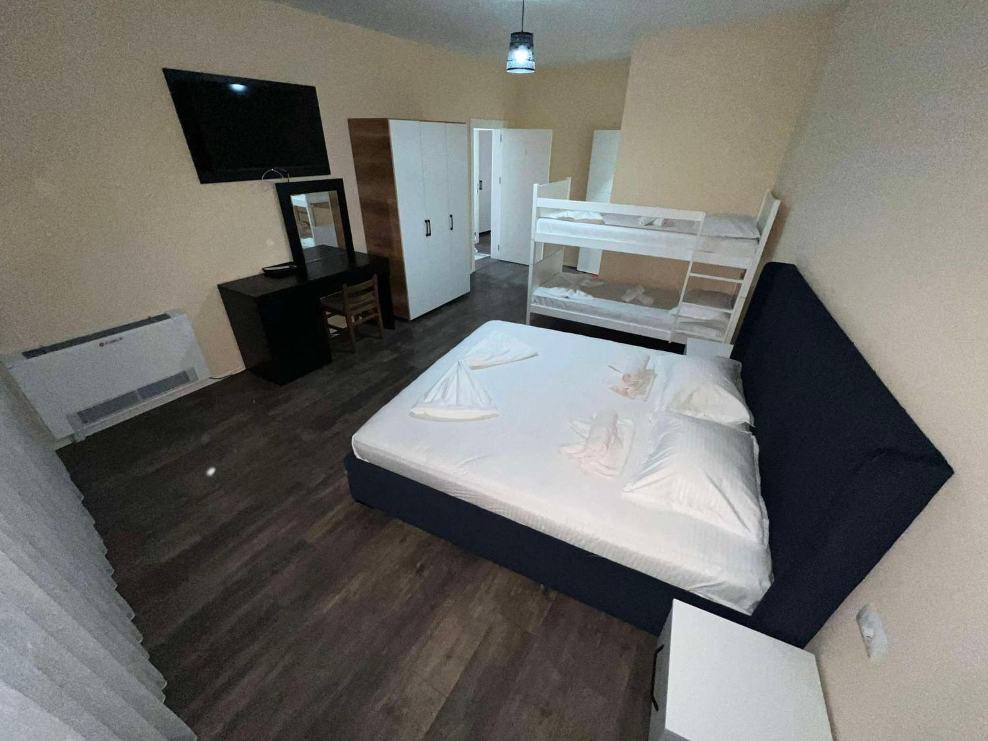 Hotel & Restaurant Frida Gjakova Luaran gambar